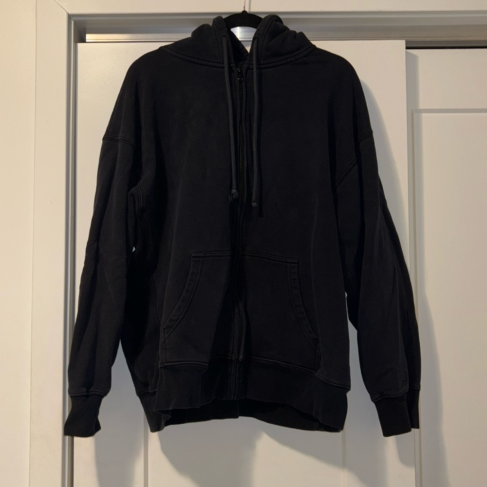 Aritzia TNA Sweatshirt